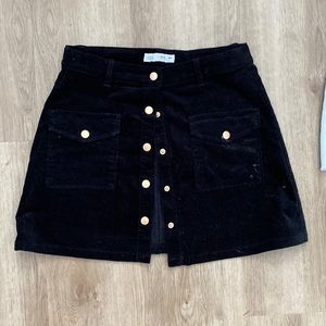 Used black skirt